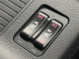 【シートヒーター】寒い日に重宝するシートヒーター!エアコンより早く温まってくれるので寒がりの人も安心ですね♪エアコンの温風は乾燥するから苦手、という方にもをおすすめです。