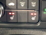 フロント両席にはシートヒーターが付いています!寒い日に便利な装備ですね。