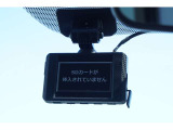 ドラレコ装備は当たり前になってきましたね!純正の前方ドラレコが付いています☆
