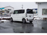 HONDA独自のセンタータンクレイアウトで、見た目以上に室内は広々です。