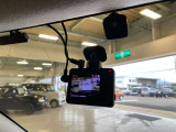 前方録画タイプのドライブレコーダーです。あおり運転対策や万が一の事故に備えて安心です!