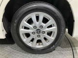 トヨタ純正ホイールキャップ装着車になります♪