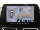 バックガイドモニターで、後方を確認しながら安心して駐車することができます。運転初心者も熟練者も必須の機能ですよ!