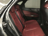 ゆとりある広々とした車内空間は、ドライブを始め買い物やレジャーなど、幅広く活躍します。一人でもみんなとでもお出かけを楽しみましょう!