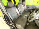 運転席シート廻りは使用感も少なく、良好な状態となっています。前オーナー様が丁寧に使っていたことがよくわかりますね。