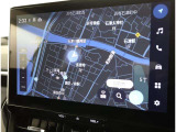 純正ナビを装備。タッチパネル式で使いやすく、お出かけもラクラクです。