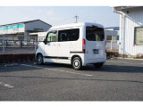 大口なトランクルームです。幅広で荷物の出し入れが簡単になります!