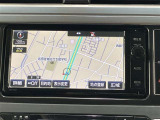 純正ナビを装備。タッチパネル式で使いやすく、お出かけもラクラクです。
