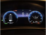 とっても見やすいメーターです。夜間時はラグジュアリーな気分にさせてくれる照明が魅力ですので、夜のドライブも楽しみになりますよ♪