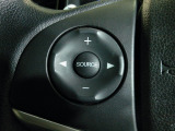 ハンドルにオーディオの操作スイッチが装備されています!視線を前方から外さずハンドルから手を離さずに操作できるのでとっても安全ですね♪