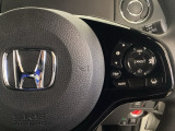 ハンドルにHondaセンシング系のクルーズコントロールやレーンキープアシストなどのスイッチが装備されています。ハンドルから手を離さず安全に操作できます。