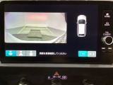 バックでの車庫入れも安心です! リアカメラが付いているバックモニター付のナビを装備しております。バンパーについているソナーや、操作線もついており距離感も画面から確認できます。