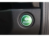 ECONスイッチの効果とあなたの運転で、クルマと力をあわせ「燃費向上=ガソリン代の節約=CO2 削減」のチャレンジをお楽しみください。