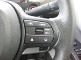 クルーズコントロールを装備しています。高速道路などで一定の速度で走ってくれるので運転も楽々です!