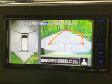 【マルチアラウンドモニター】専用のカメラにより、上から見下ろしたような視点で360度クルマの周囲を確認することができます☆死角部分も確認しやすく、狭い場所での切り返しや駐車もスムーズに行えます。