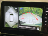 【アラウンドビューモニター】専用のカメラにより、上から見下ろしたような視点で360度クルマの周囲を確認することができます☆死角部分も確認しやすく、狭い場所での切り返しや駐車もスムーズに行えます。