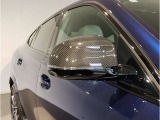 【BMWミラー】視認性の高いスタイリッシュなミラー。自動防眩機能も付いており夜間のドライビングをサポートします。