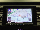ナビゲーションはフルセグTV、インターナビ対応のGathers純正メモリーナビを搭載しています。Bluetoothオーディオ機能がありますので、スマートフォンなどの音楽も再生できます。