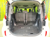 後席を格納すると、これだけの広さが!シーンに合わせたシートアレンジで、大きな荷物も積むことが出来ます♪