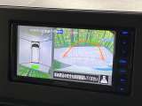 【マルチアラウンドモニター】専用のカメラにより、上から見下ろしたような視点で360度クルマの周囲を確認することができます☆死角部分も確認しやすく、狭い場所での切り返しや駐車もスムーズに行えます。