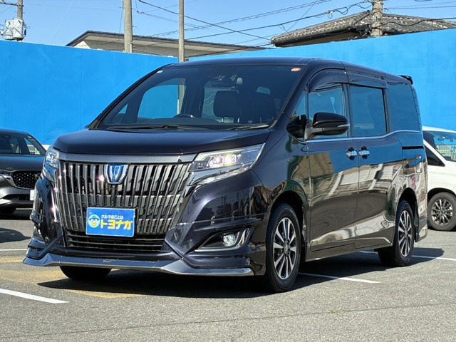 エスクァイアハイブリッド 1.8 Gi プレミアムパッケージ ブラックテイラード モデリ...