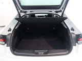広々としたラゲージスペースを備えています。大きなものや長さのある荷物もしっかりと積み込めます。