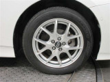 社外のアルミホイールが付いています。