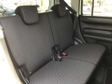 ☆後部座席シート廻り☆ ☆リアシートも快適な乗り心地☆シ-トの乗り心地が良く、旅行など長距離運転にも向いています。