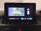バックモニター付きで、車庫入れやバック時の後方確認をサポート。