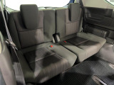【3列目シート】3列目も厚みがありゆったりとした座り心地!さすがのゆとりです!是非お掛けになってみてください