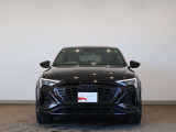 SQ8スポーツバック e-tron ベースグレード 4WD 