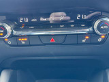 運転席、助手席、ステアリングヒーター