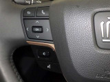 ステアリングスイッチ装備!運転しながら手元でオーディオの操作などができます。