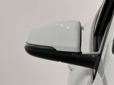 ドアミラーに内蔵されているフラッシャーは視認性も良く安全運転に一役買ってます。