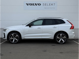 ◆サイド/流麗なプロポーションはVOLVO車の真骨頂。「美しいものと共にありたい」というオーナーの願いを満たします