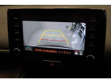 バックモニターがあれば車庫入れ時など、後ろが確認できて安心です。運転に自信がない方にはおすすめの装備です。ただし、バック時目視での確認も忘れずに。