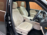 GLB GLB200d 4マチック 4WD 本革シート