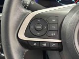 ナビゲーションやオーディオなどを取り付けた場合にはその操作がハンドルの手元でできるステアリングスイッチが付いてます