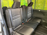 後部座席も気になるようなキズ・汚れやへたり等、大きなダメージはなく、良好な状態です。