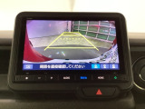 バックモニター付きで、車庫入れやバック時の後方確認をサポート。