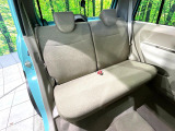 後部座席も気になるようなキズ・汚れやへたり等、大きなダメージはなく、良好な状態です。