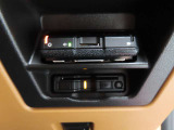 ドラレコとETCが装着済みなのは嬉しいですよね。納車前整備と共に、ETCのセットアップも行います。