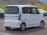 外装も丁寧に磨いております。是非1度実車をご覧ください!