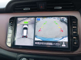 アラウンドビューモニターが装備されてるから、駐車場での車庫入れや、狭い道での走行もカメラで確認が出来るので安心。