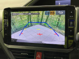 【バックカメラ】駐車時に後方がリアルタイム映像で確認できます。大型商業施設や立体駐車場での駐車時や、夜間のバック時に大活躍!運転スキルに関わらず、今や必須となった装備のひとつです!
