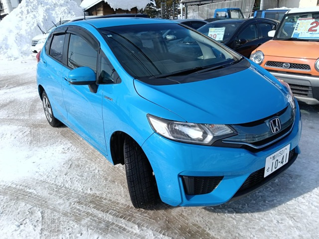 フィット1.5 ハイブリッド Fパッケージ 4WDドラレコ バックカメラ ナビ付き