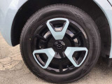アルミホイール装着☆足回りが引き締まって見えてカッコいいですね☆