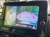 【アラウンドビューモニター】専用のカメラにより、上から見下ろしたような視点で360度クルマの周囲を確認することができます☆死角部分も確認しやすく、狭い場所での切り返しや駐車もスムーズに行えます。