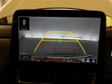 【バックカメラ】バックカメラ装着車です。バックする時に、後方の様子をナビ画面に表示します!慣れない駐車場での駐車や、せまい場所での車庫入れの時も、安全確認OK!思いがけずコツン!なんて事も防げますヨ