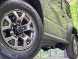【純正15インチアルミホイール】外観にマッチした純正アルミホイールを装着しております。各種社外アルミホイールや、スタッドレスタイヤも取扱いしております。是非ご相談ください♪